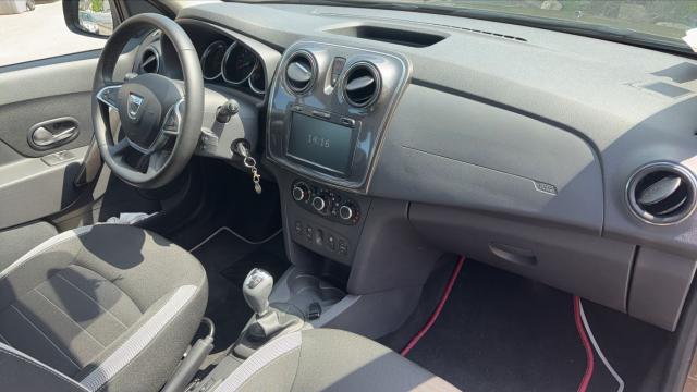 Dacia Sandero image 1