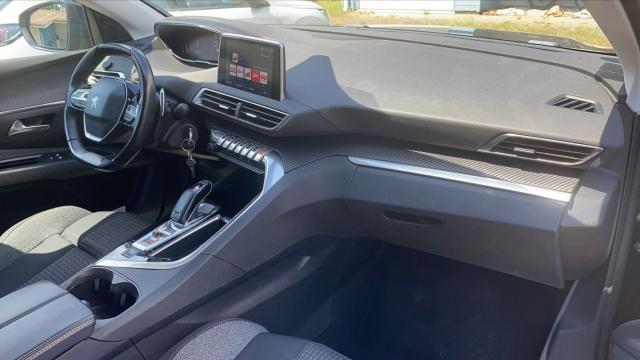 Peugeot 5008 image 9