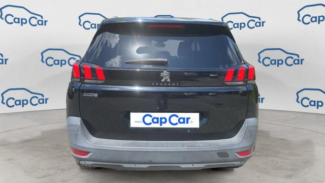 Peugeot 5008 image 1