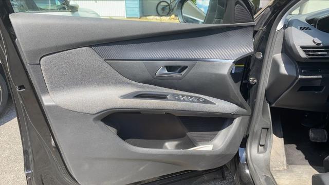 Peugeot 5008 image 4