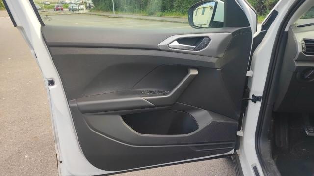 Volkswagen T-Cross image 3