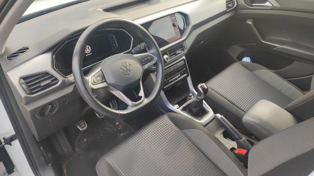 Volkswagen T-Cross image 1