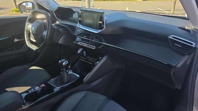 Peugeot 2008 image 6