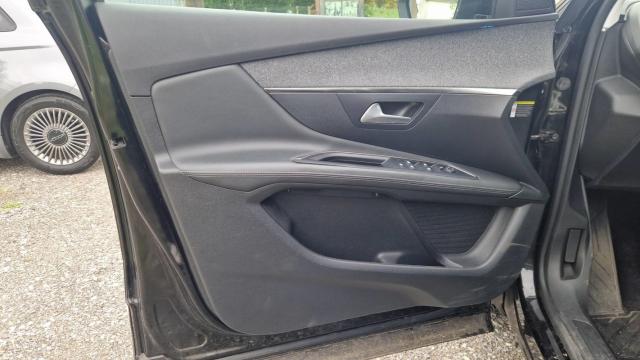 Peugeot 3008 image 6