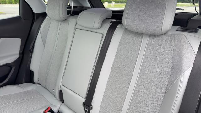 Peugeot 3008 image 8