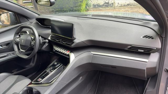 Peugeot 5008 image 3