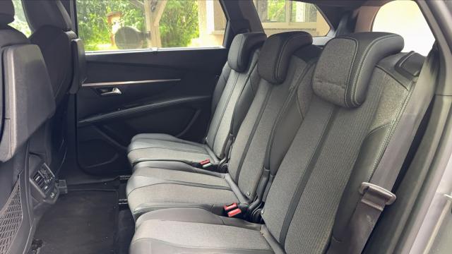 Peugeot 5008 image 1