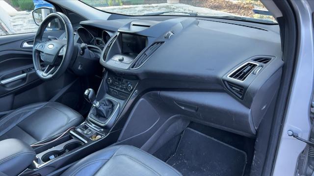 Ford Kuga image 3