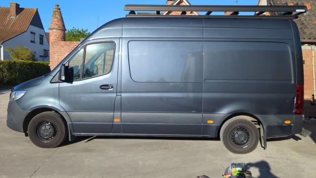 Mercedes Benz Sprinter image 7