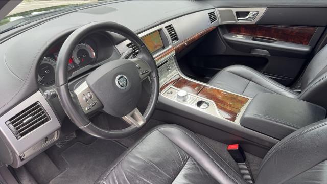Jaguar Xf image 4