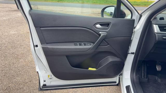Renault Captur image 6
