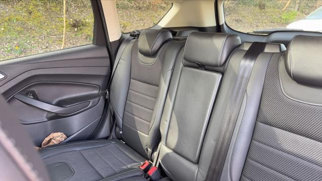 Ford Kuga image 2