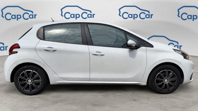 Peugeot 208 image 7
