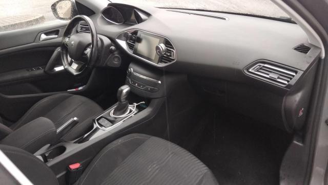 Peugeot 308 image 9