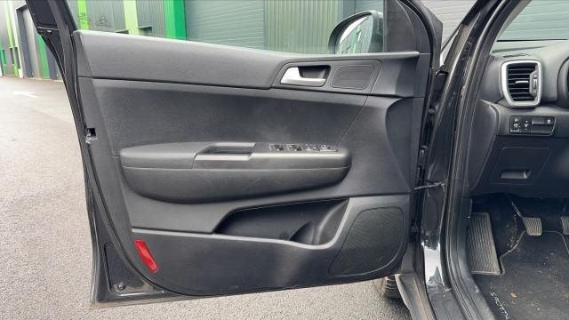 Kia Sportage image 6
