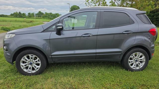 Ford Ecosport image 8