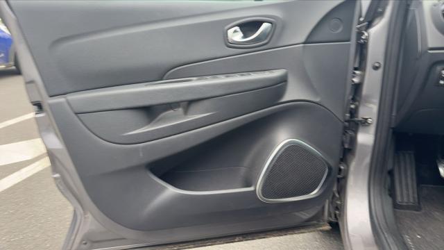 Renault Captur image 8
