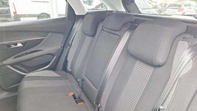 Peugeot 3008 image 5