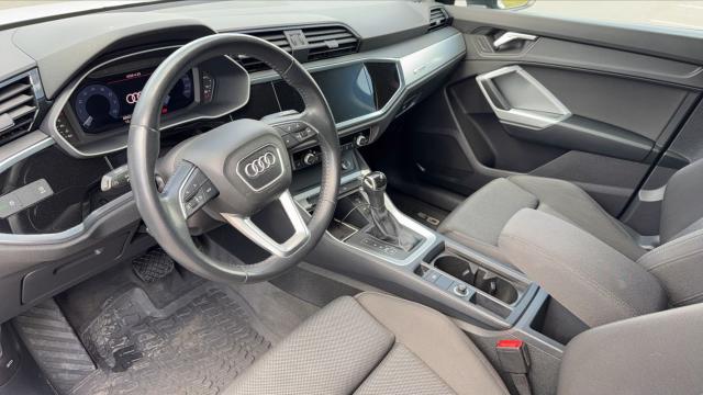 Audi Q3 image 3