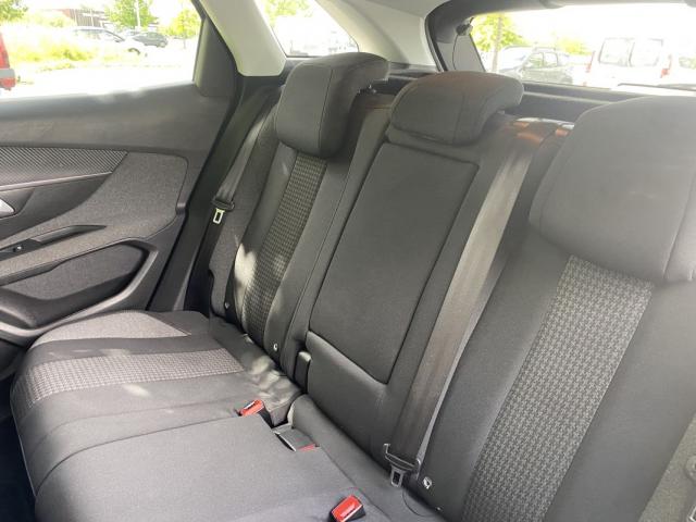 Peugeot 3008 image 9