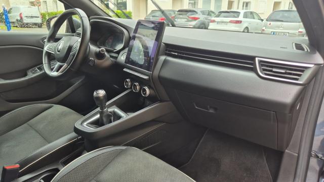 Renault Clio image 8