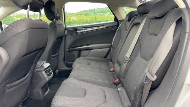 Ford Mondeo image 5