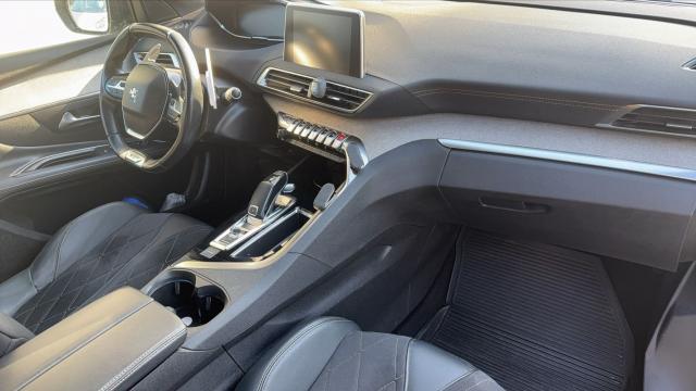 Peugeot 3008 image 1