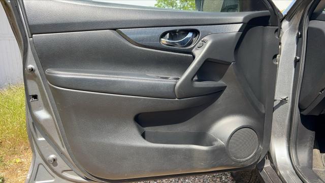 Nissan X-Trail image 6