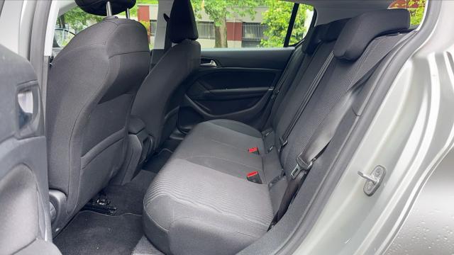 Peugeot 308 image 1