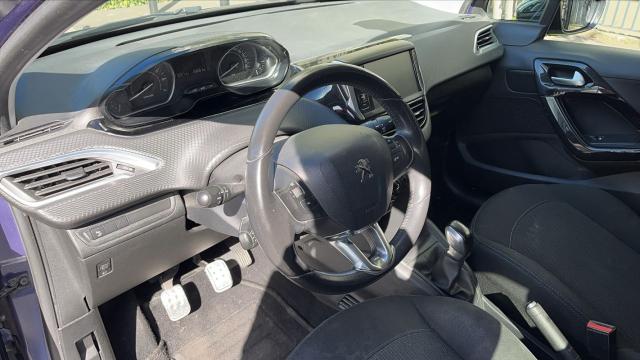 Peugeot 208 image 5