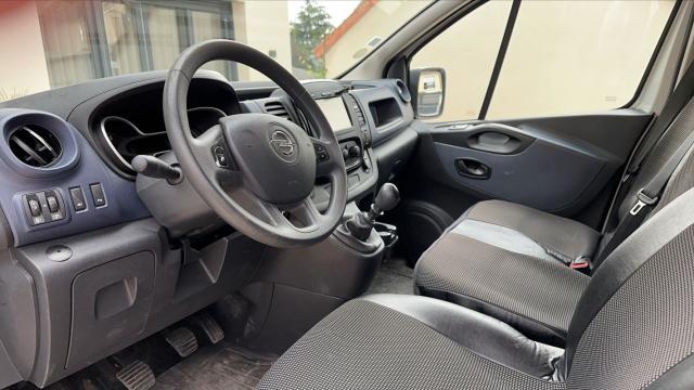 Opel Vivaro image 9