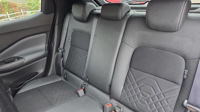 Nissan Juke image 8