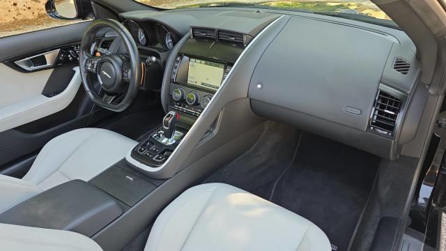 Jaguar F-Type image 1