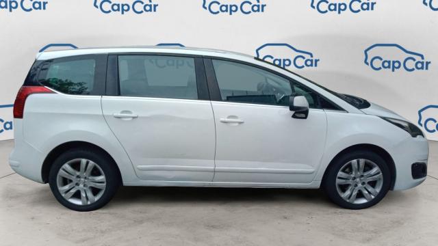 Peugeot 5008 image 1