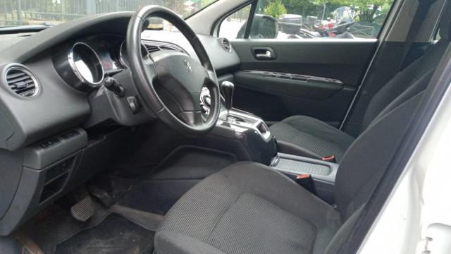 Peugeot 5008 image 9