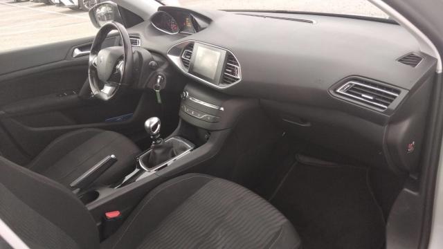 Peugeot 308 image 4