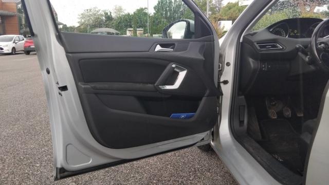 Peugeot 308 image 3