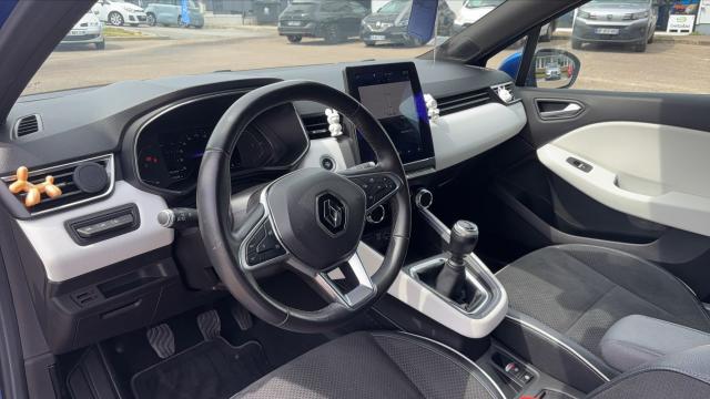 Renault Clio image 9