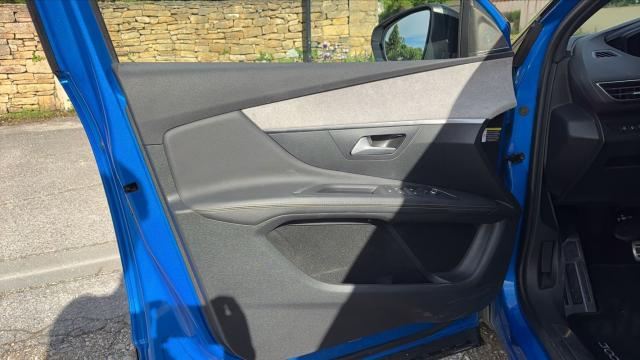 Peugeot 3008 image 3