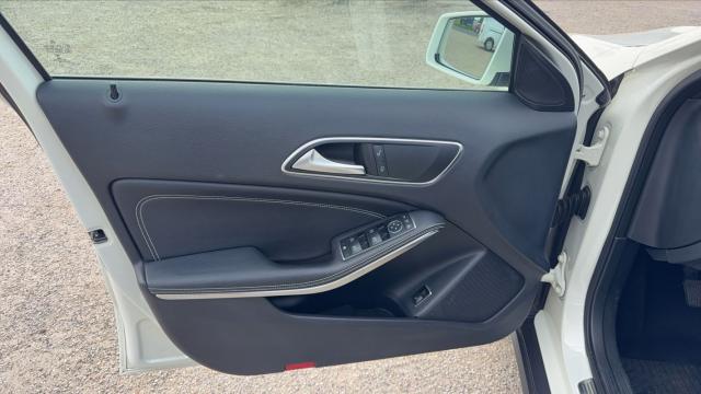 Mercedes Benz Classe Gla image 3