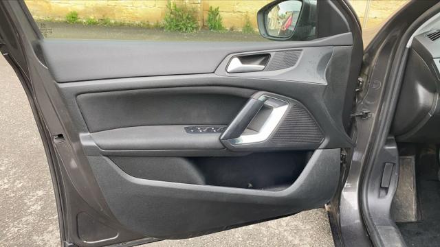 Peugeot 308 image 3