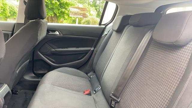Peugeot 308 image 8