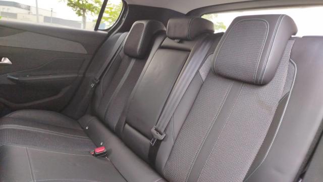 Peugeot 308 image 3