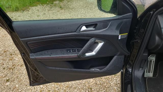 Peugeot 308 image 8