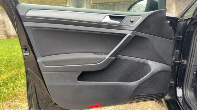Volkswagen Golf Sw image 8