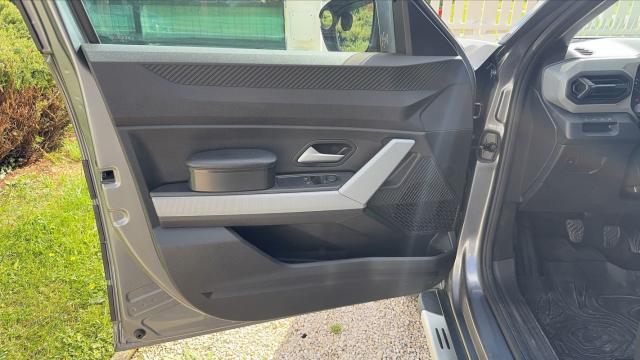 Dacia Duster image 9