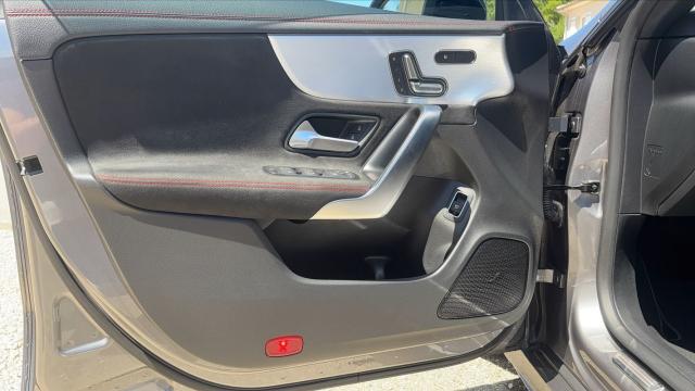 Mercedes Benz Classe Cla image 3