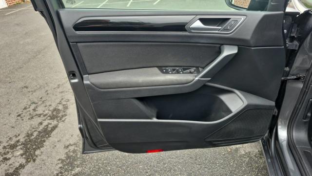 Volkswagen Touran image 5