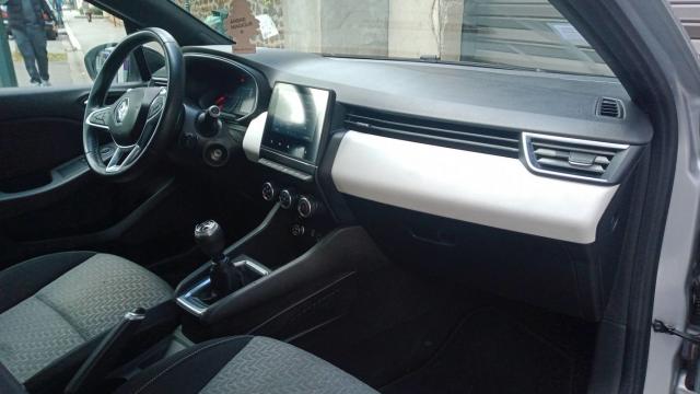 Renault Clio image 2
