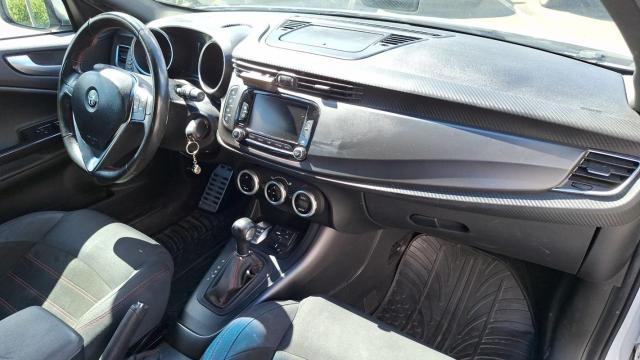 Alfa Romeo Giulietta image 6